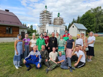 Субботники в Успенском храме и на территории
